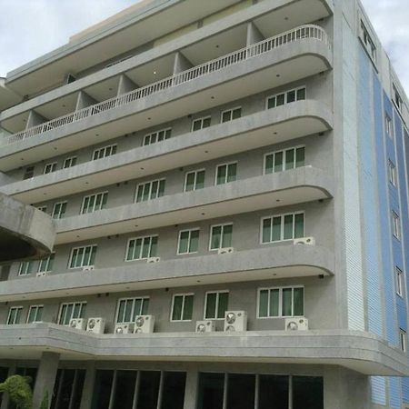 Hotel Kan Kanchanaburi Extérieur photo