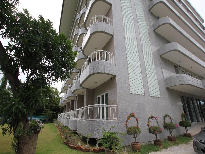 Hotel Kan Kanchanaburi Extérieur photo