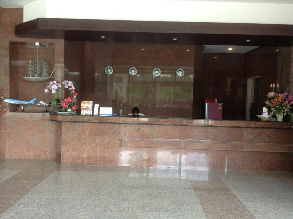 Hotel Kan Kanchanaburi Extérieur photo